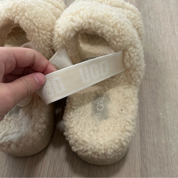 UGG Oh Fluffita Slippers - Picture 6 of 8